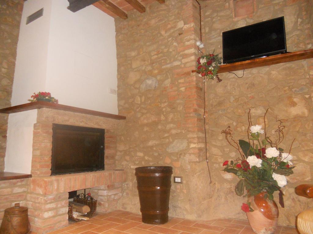 Apartment Casa Antica Chianni Habitación foto