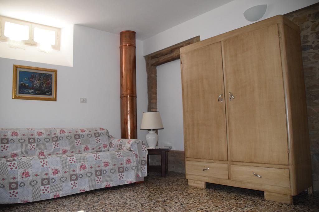 Apartment Casa Antica Chianni Exterior foto